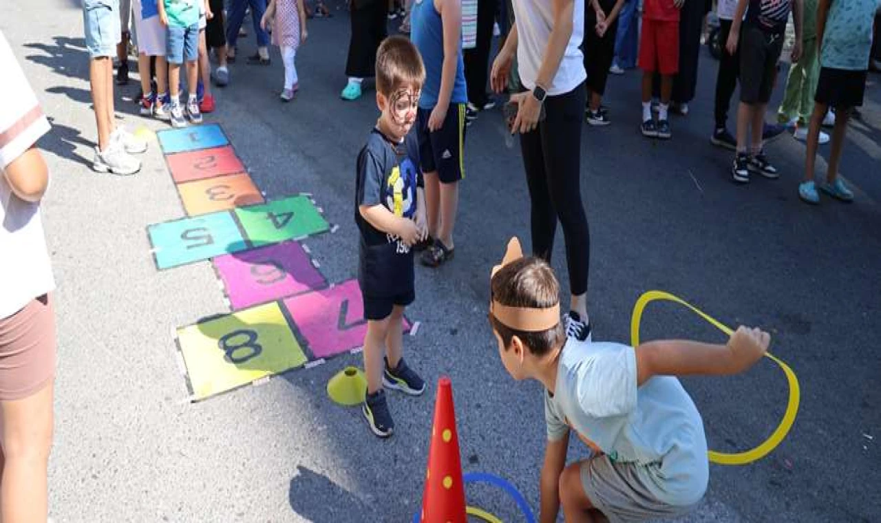 Ataşehirli Çocuklar Fetih Mahallesi’nde Buluşuyor