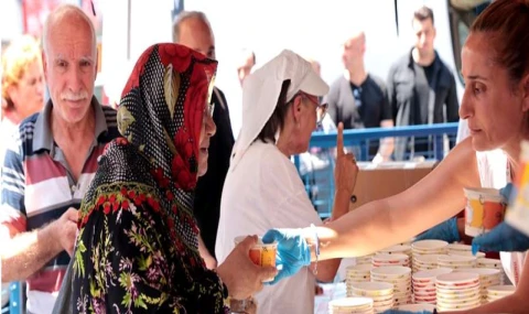 Ataşehir’de 12 Noktada Aşure Dağıtımı Yapılacak