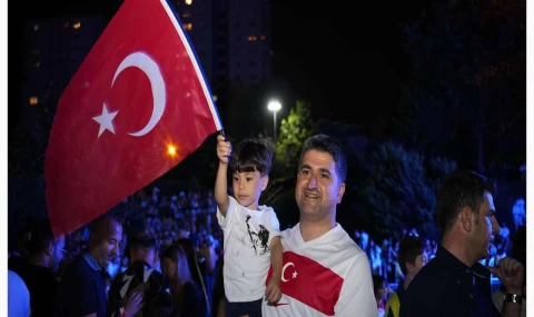 Ataşehir’de Milli Maç Keyfi Dev Ekranda