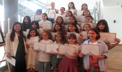 Monheim Tasarım Okulu Öğrencileri Sertifikalarını Aldı