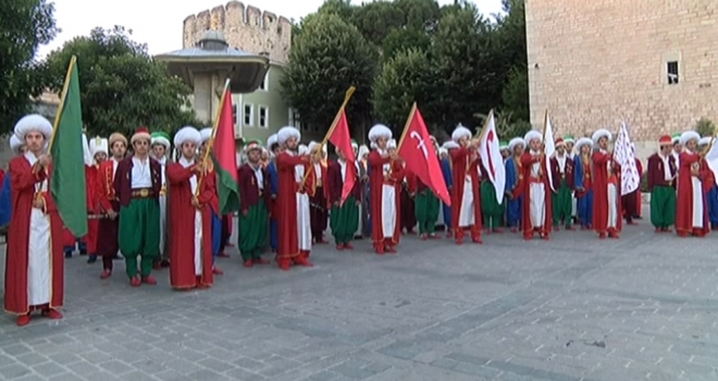 Sultanahmet Meydanında “Baklava Alayı”