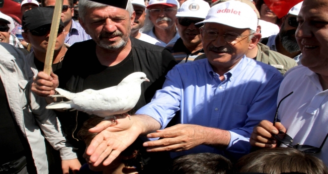 15 Temmuzu Sokağa İnen Bizim İnsanlarımız Engellemedi Mi