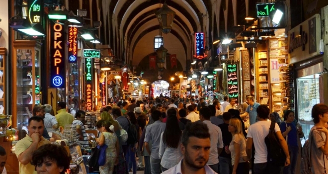 Mısır Çarşısında Bayram Yoğunluğu Başladı