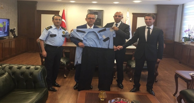 Polis Memuru 6 Ayda 46 Kilo Verdi