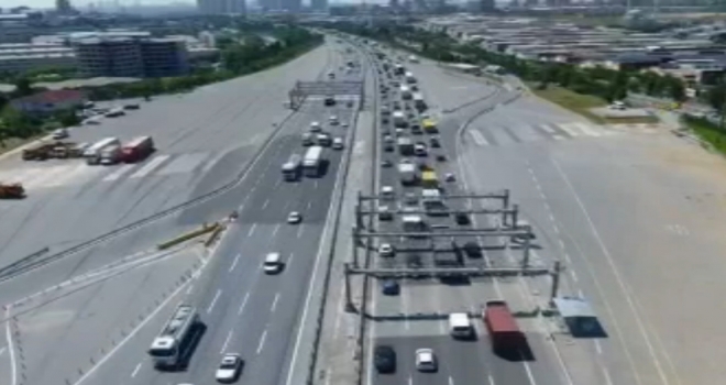 İstanbulda Bayram Trafiği Havadan Görüntülendi