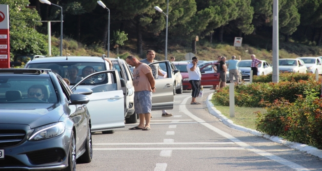 Çanakkalede Bayram Yoğunluğu: 5 Kilometre Kuyruk