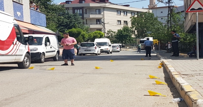 İstanbulda Soyguncular Polisle Çatıştı: 4 Yaralı