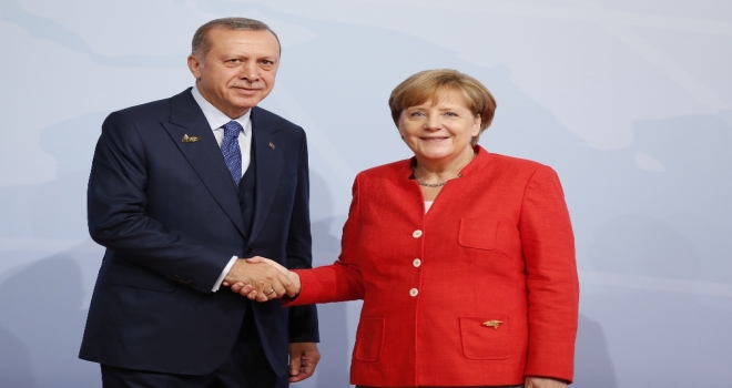 Merkel G-20Ye Gelen Liderleri Karşıladı