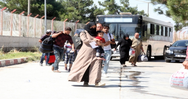 44 Bin Suriyeli Türkiyeye Döndü