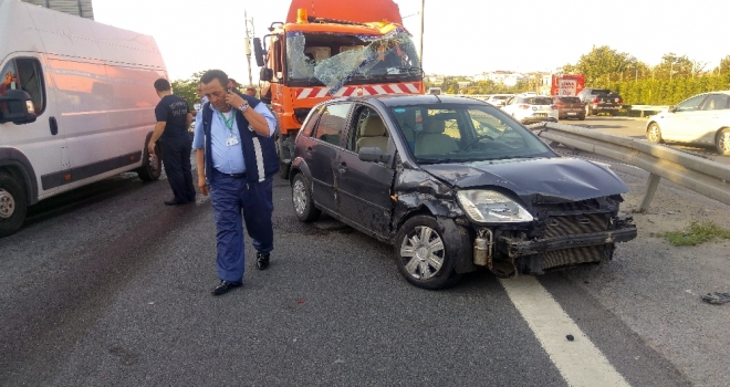 Kağıthane Temde Trafik Kazası: 4 Yaralı