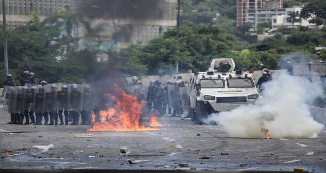 Venezuelada Protestolar Sürüyor: 3 Ölü