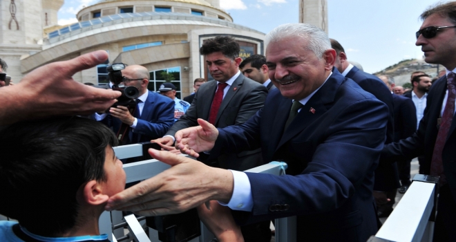 Yıldırım, Cuma Namazını Mamak Yeni Merkez Camiinde Kıldı