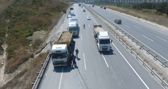 Jandarmanın Hafriyat Kamyonlarına Yönelik Uygulaması Havadan Görüntülendi