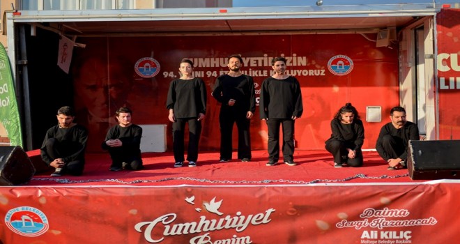 Maltepe’de “Cumhuriyet Benim” coşkusu sürüyor