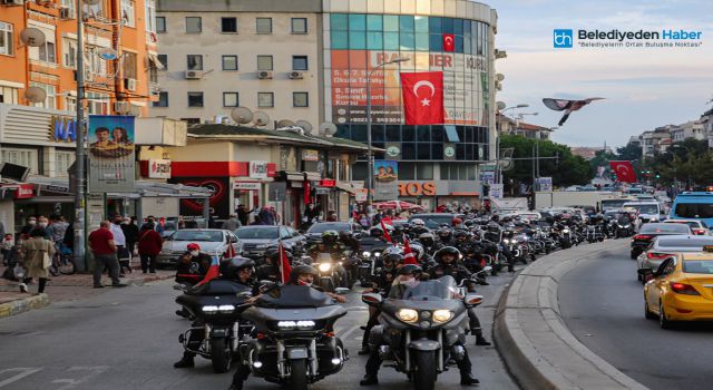 MALTEPE’DE MOTOSİKLETLİ CUMHURİYET KONVOYU