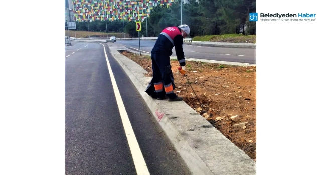 Sahada Hem Denetim Hem Temizlik Ekipleri Görev Başında