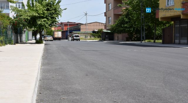 PENDİK SANAYİ MAHALLESİ'NDE KALDIRIMLAR VE YOLLAR YENİLENDİ