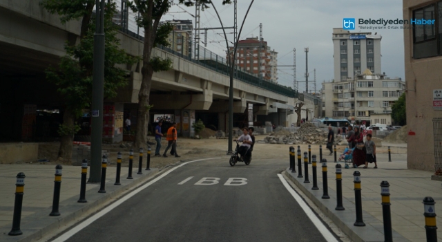 HÜRRİYET CADDESİ YENİLENEN GÖRÜNÜMÜYLE TRAFİĞE AÇILDI