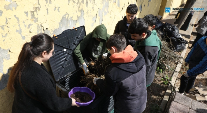 Eyüpsultan'da Öğrenciler kompost kurulumu yaptılar