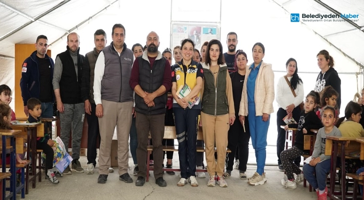 Avcılar Belediyesi Deprem Bölgesinde Çadır Okul Kurdu