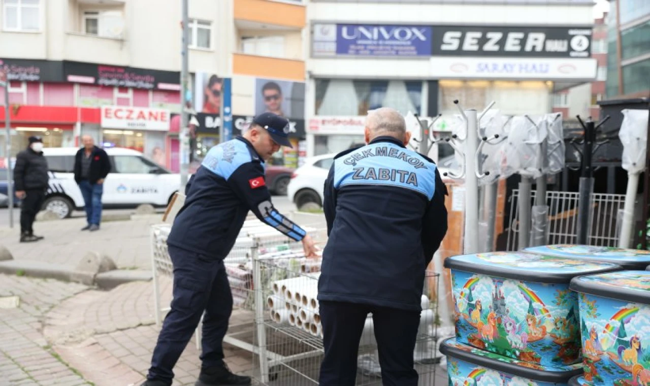 Çekmeköy'de kaldırım işgallerine geçit yok