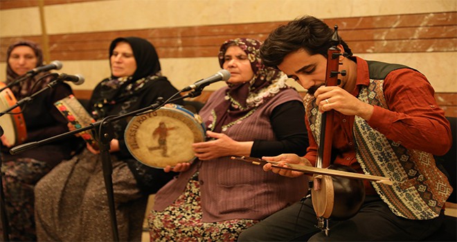 İstanbul 1. Uluslararası Halk Müziği Festivali Başladı