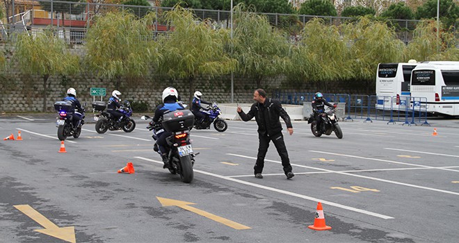 Esenyurt'ta Motorize Zabıtaya Sürüş Eğitimi