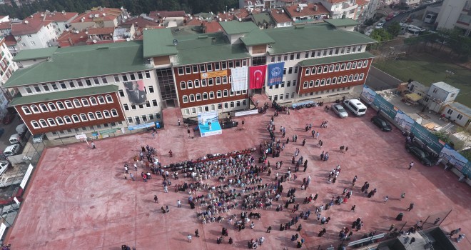 15 TEMMUZ GAZİLER KIZ ANADOLU İMAM HATİP LİSESİ EĞİTİME BAŞLIYOR