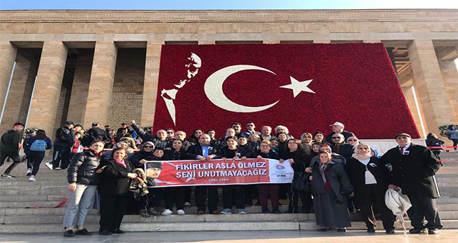 Maltepelilerden 50 otobüsle Anıtkabir çıkarması