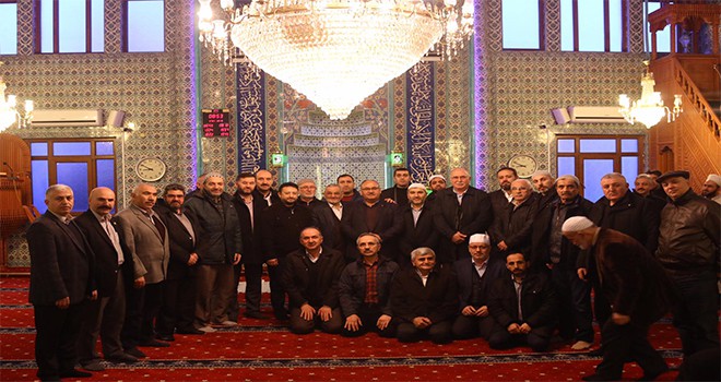 Başkan Hasan Can, Sabah Namazı Buluşmalarında Hz. Ali Camii Cemaatiyle Bir Araya Geldi