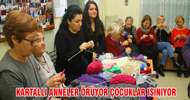 KARTALLI ANNELER ÖRÜYOR ÇOCUKLAR ISINIYOR