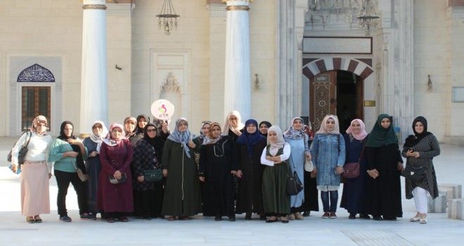 Tuzla Belediyesi Anne Çocuk Eğitim Merkezi Kursiyerleri, Camileri Ziyaret Etti