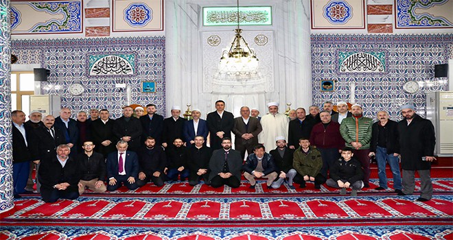 Başkan Hasan Can Sabah Namazı Buluşmalarında İlim Sarayı Camii Cemaatiyle Bir Araya Geldi