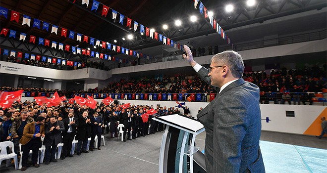 Başkan Türkmen Çalışma Arkadaşları İle Kucakalaştı