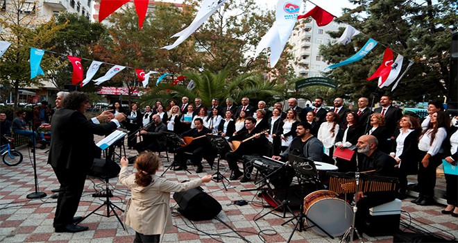 Cumhuriyet Korosu’ndan muhteşem konser