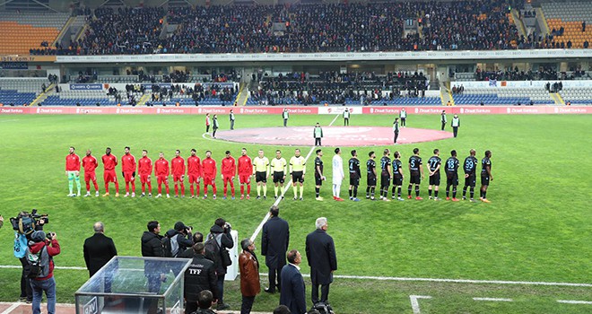 Azmin ve İnancın Zaferi: Ümraniyespor Yarı Finalde