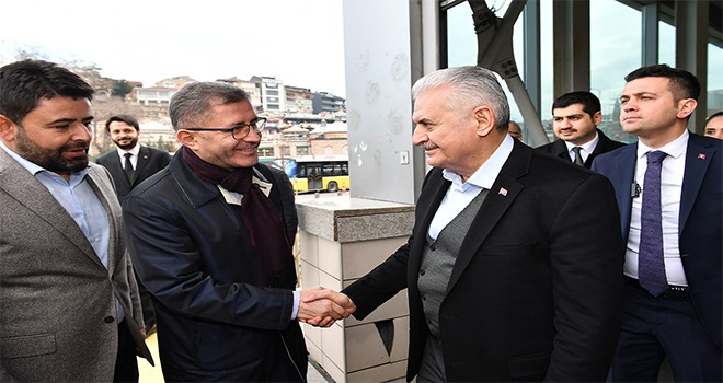 TBMM Başkanı Ve AK Parti İstanbul Belediye Başkan Adayı Binali Yıldırım Marmaray İle Üsküdar’a Geldi