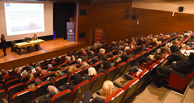 Tuzla Belediyesi, Kanserle Mücadele Eğitim Semineri Düzenledi