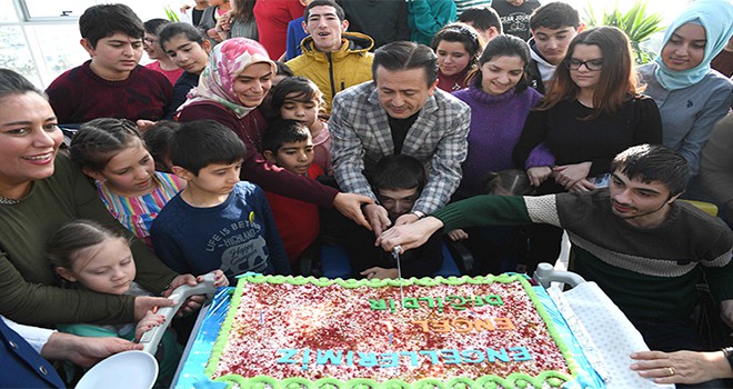 Başkan Yazıcı ve Eşi, ‘Tuzla’nın Engelsiz Yıldızları’ İle Buluştu