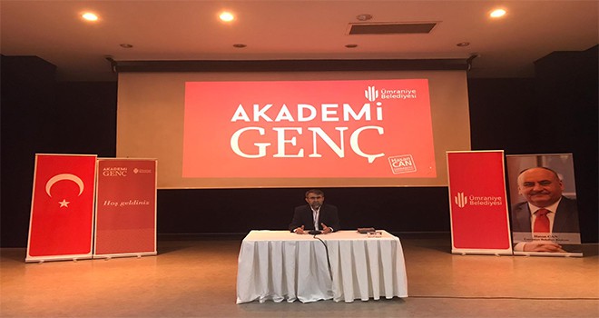 Akademi Genç Bu Hafta Gazeteci Yazar Kemal Özer’i Ağırladı