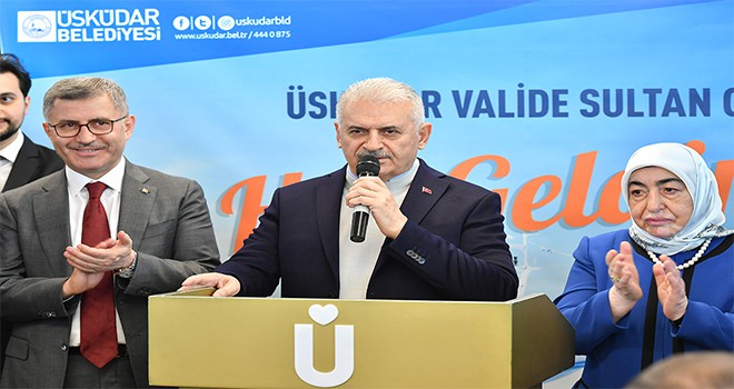 Binali Yıldırım Üsküdar’da Vatandaşla Buluştu