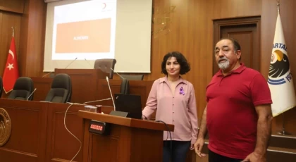 Kartal Belediyesi’nde Çalışanlara Alzheimer Semineri