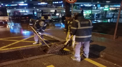 Kartal Belediye Ekipleri Tedbiri Elden Bırakmıyor