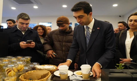 Tuzla Belediyesi’nin ilk yeni nesil kafesi ‘Tuzla Mekân’ açıldı