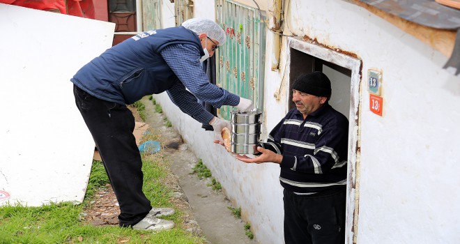 Ataşehir'de ihtiyaç sahibi vatandaşlar için yeni hizmetler başlatıldı